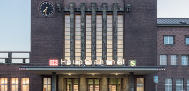 Bahnhofsgebäude Zwickau Frontalansicht