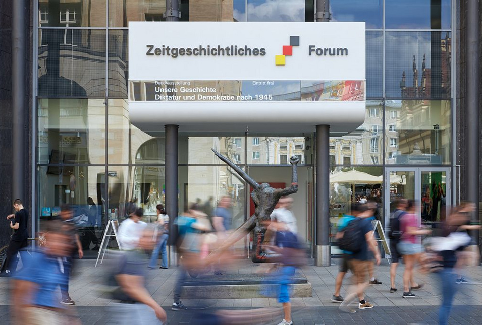 Zeitgeschichtliches Forum Leipzig - Haupteingang