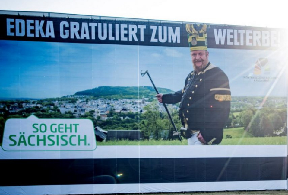 Mega-Banner zum Welterbetitel