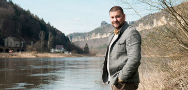 Sven-Erik Hitzer am Elbufer in Schmilka