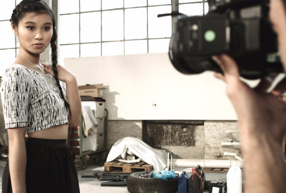 Nhi Le beim Fotoshooting