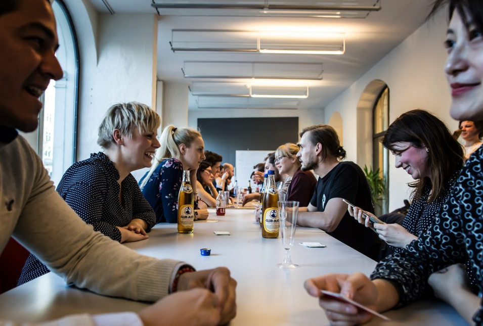 Netzwerken im Dating-Format