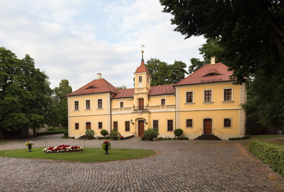 Schlossauffahrt Schloss Proschwitz